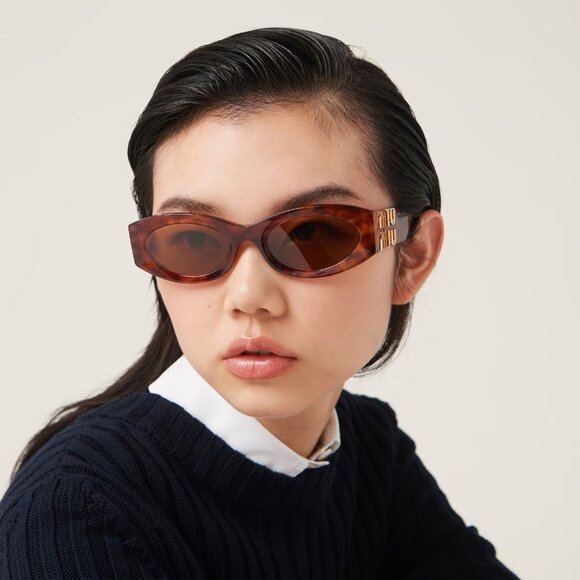 Miu Miu Glimpse Oval Logo Accented Sunglasses